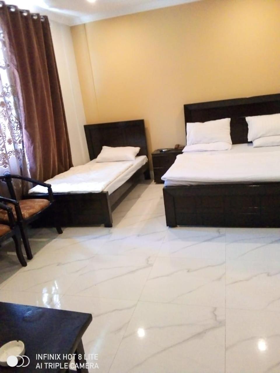 Hotel La Orilla Музафарабад Екстериор снимка